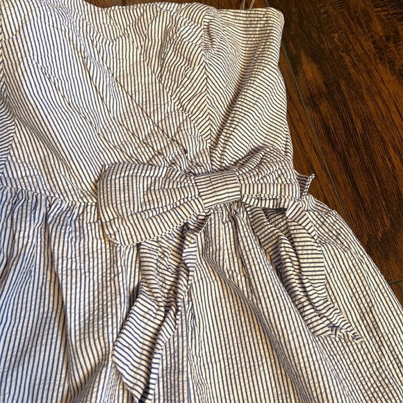 Lilly Pulitzer Henrietta Blue White Seersucker Stripe Strapless Bow Dress - Picture 4 of 12
